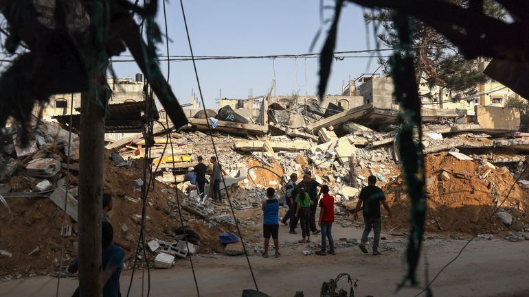 Guerre Israël-Gaza : Tsahal lance des tracts sur la bande de Gaza réclamant des informations sur les otages contre sécurité et argent