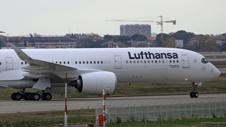 Lufthansa prévoit d'embaucher 13.000 nouveaux collaborateurs cette année