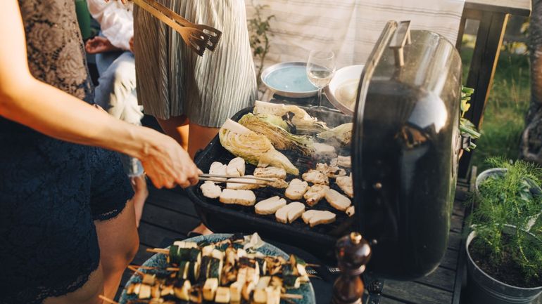 Trois astuces de chef pour utiliser le barbecue comme un ustensile de cuisine