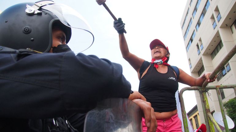 Pérou : un manifestant tué, des blessés, lors d'affrontements avec la police
