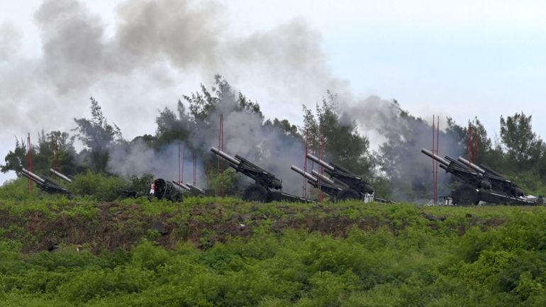 Taïwan simule la défense de l'île contre une attaque chinoise, à balles réelles
