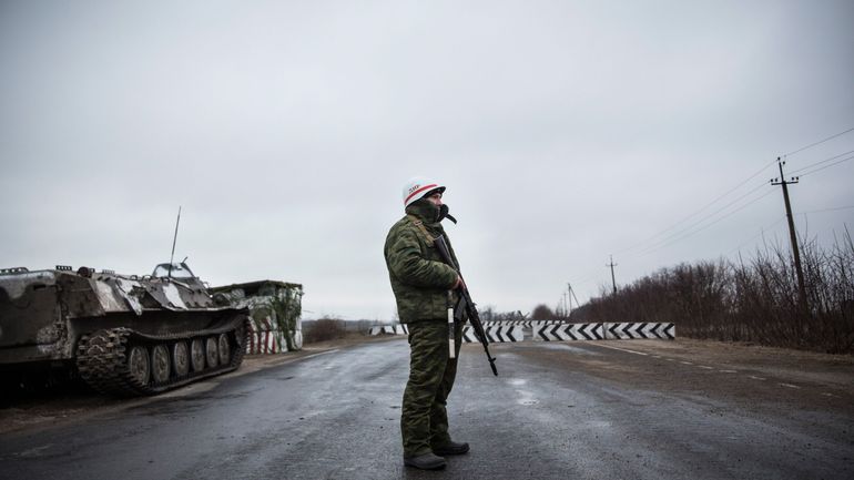 Conflit en Ukraine : l'Ukraine ferme un point de contrôle menant à la région séparatiste du Donbass