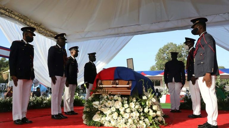 En Haïti, dernier hommage sous haute sécurité au président assassiné Jovenel Moïse