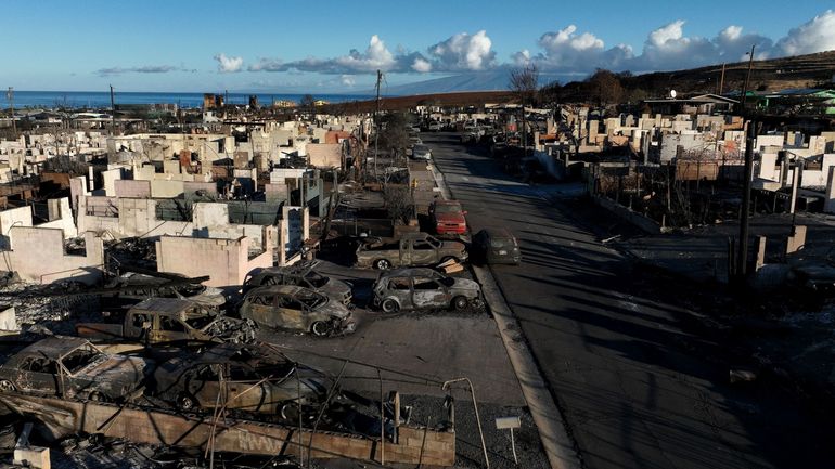 Hawaï : au moins 1100 personnes portées disparues après les incendies, selon le FBI