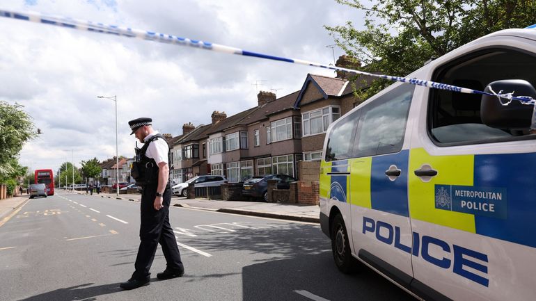 Londres : l'assaillant à l'épée inculpé pour le meurtre d'un adolescent de 14 ans
