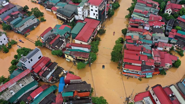 Au Vietnam, 59.000 personnes sont évacuées dans la province Yen Bai, touchée par les inondations