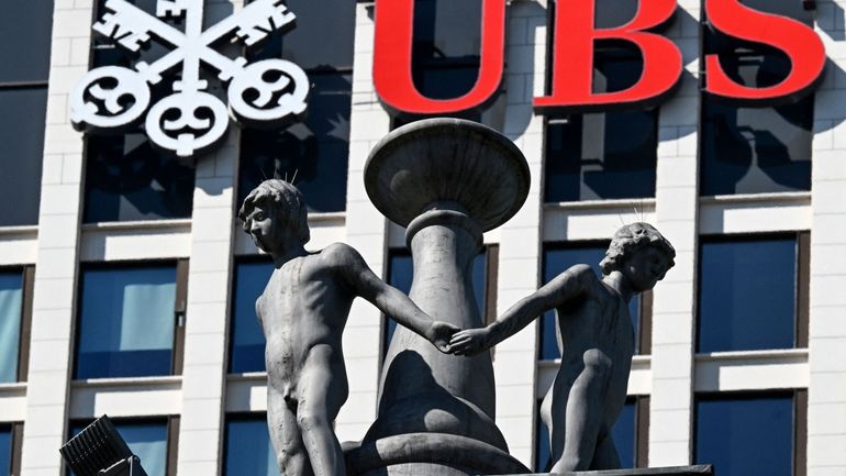 UBS dans le rouge pour la première fois depuis 2017 après l'intégration de Credit Suisse
