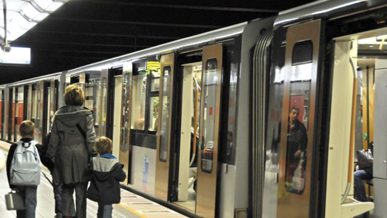 Les transports en commun bruxellois gratuits et renforcés durant la nuit du Nouvel An