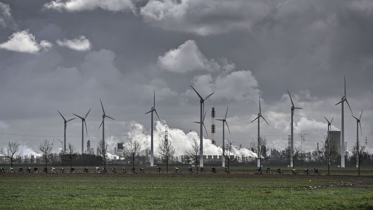 Crise énergétique : un nouveau mécanisme de soutien pour empêcher les surprofits des parcs éoliens