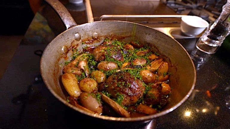 Le défi de Carlo, réaliser une fricadelle maison. Découvrez sa recette ...