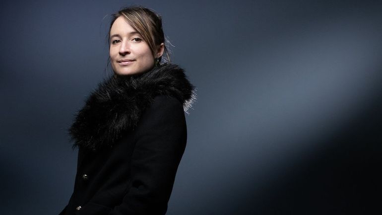 'Jusqu’où peut-on aimer ?' Mélissa Da Costa ose la noirceur avec 'Tenir