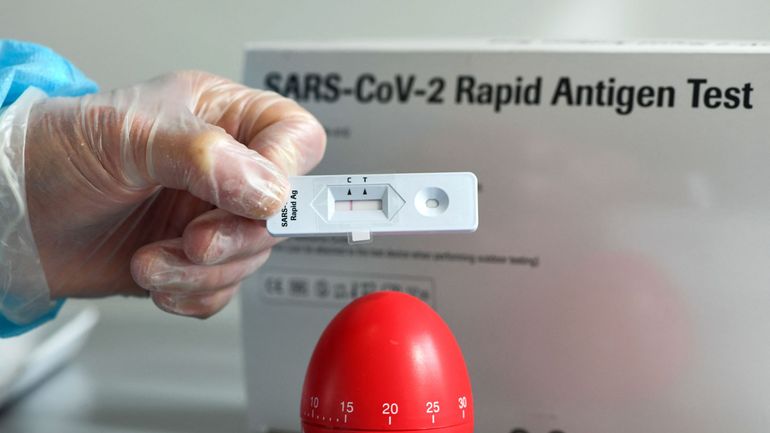 Les tests antigéniques arrivent en pharmacie : voici comment faire son test et recevoir le résultat en 20 minutes