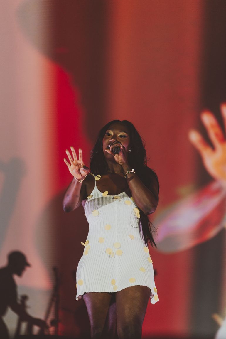 Aya Nakamura aux Ardentes : reine pop charismatique en pleine maîtrise -  RTBF Actus