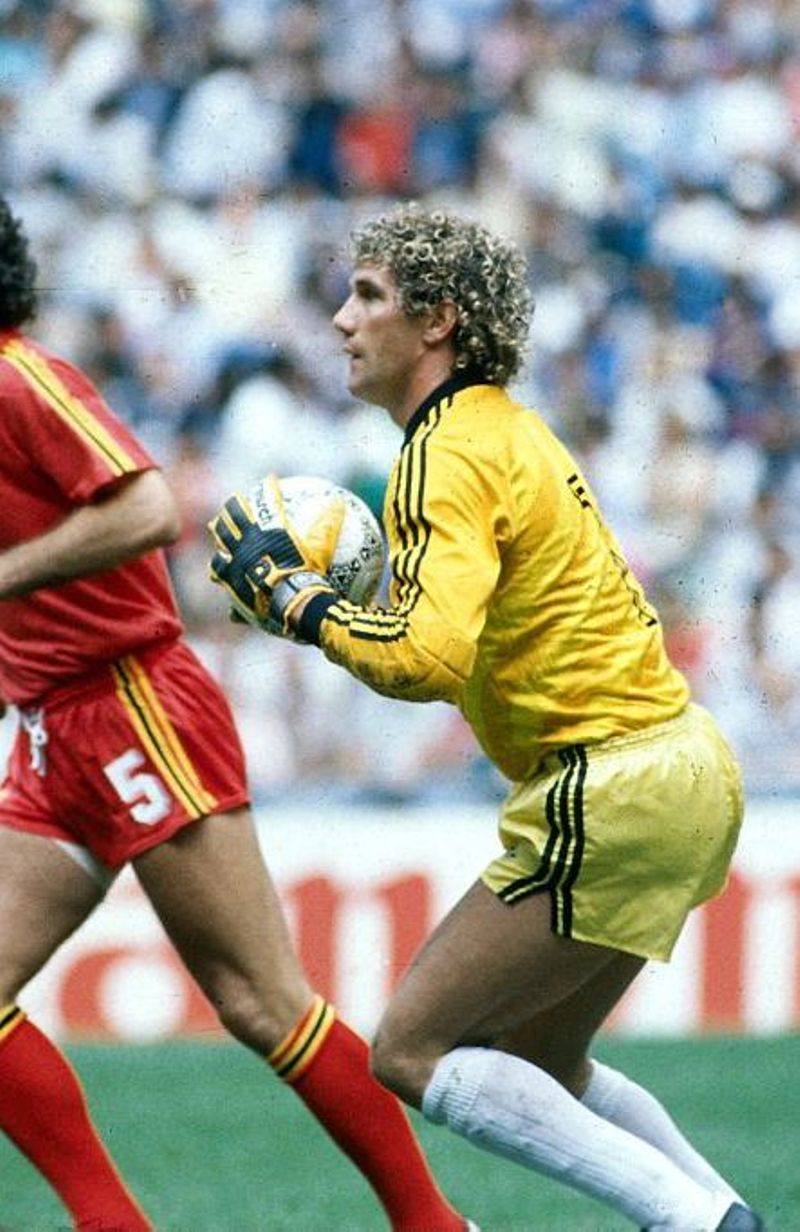 Fanion Vintage URSS – Diables De Sibérie – Football Américain (1990) – Objet Original Collector